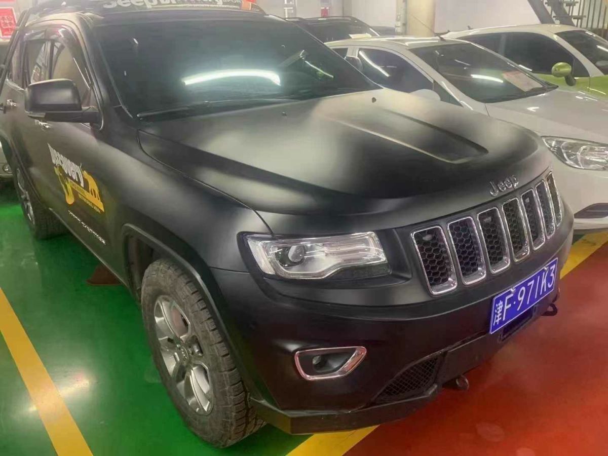 Jeep 大切諾基  2014款 3.0L 旗艦尊悅版圖片