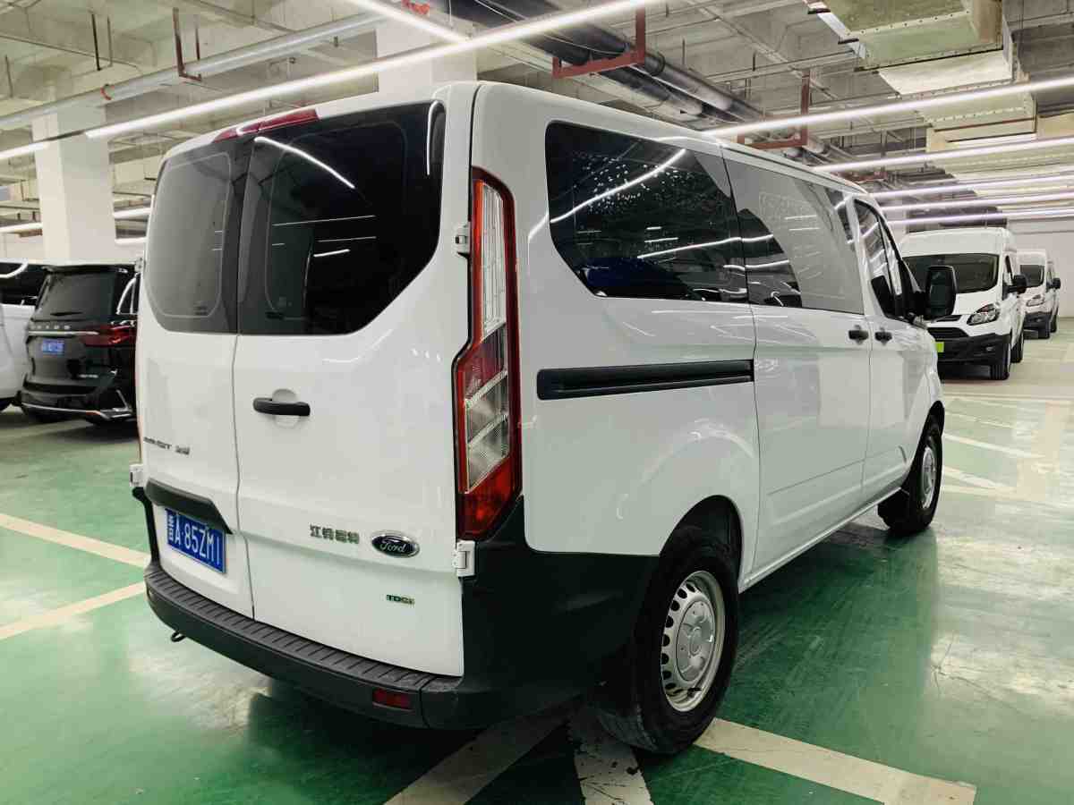 福特 全順  2019款 2.0T柴油多功能商用車短軸低頂6座國VI圖片