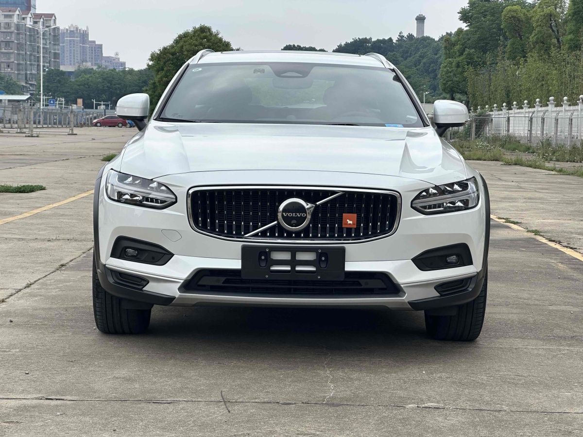 沃爾沃 V90  2024款 Cross Country B5 AWD 智尊版圖片