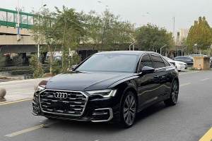 奥迪A6L 奥迪 改款 45 TFSI quattro 臻选动感型