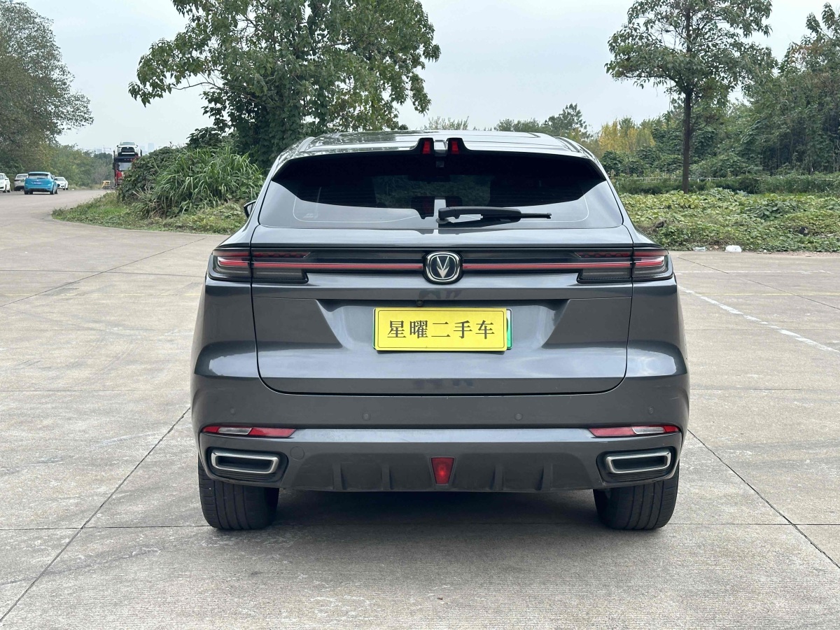 長(zhǎng)安 長(zhǎng)安UNI-K新能源  2022款 藍(lán)鯨iDD 130km 1.5T 卓越型圖片