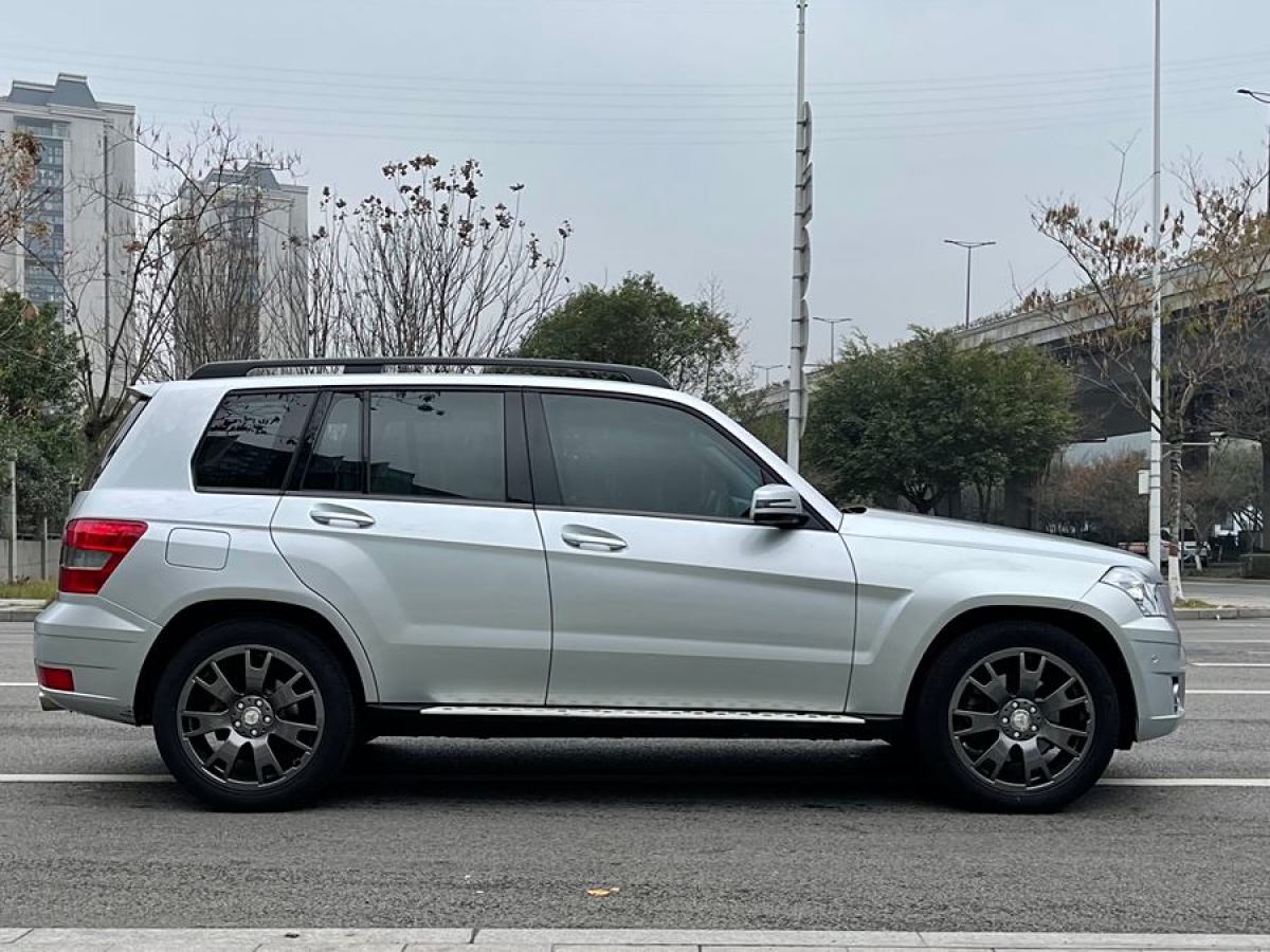 奔馳 奔馳GLK級  2011款 GLK 300 4MATIC 動感型圖片