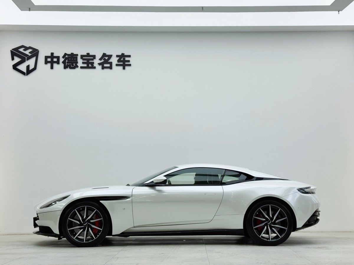 阿斯頓·馬丁 阿斯頓?馬丁DB11  2019款 4.0T V8 Coupe圖片