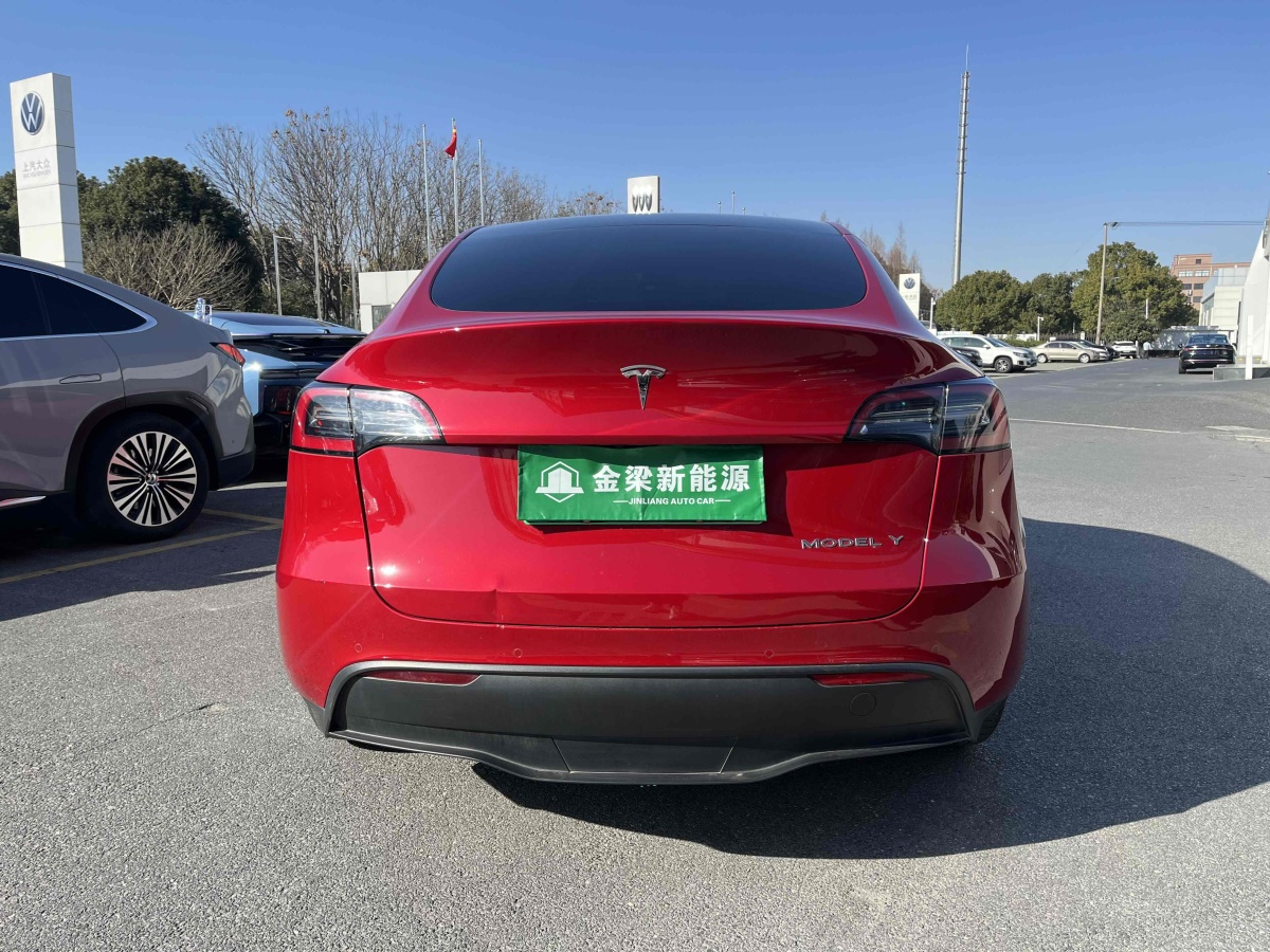 特斯拉 Model 3  2021款 改款 標(biāo)準(zhǔn)續(xù)航后驅(qū)升級(jí)版圖片