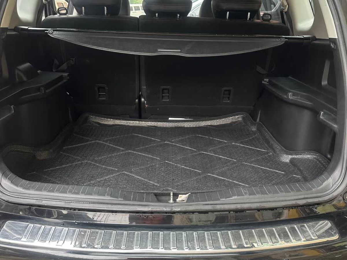 哈弗 H6  2013款 升級版 1.5T 手動兩驅(qū)精英型圖片