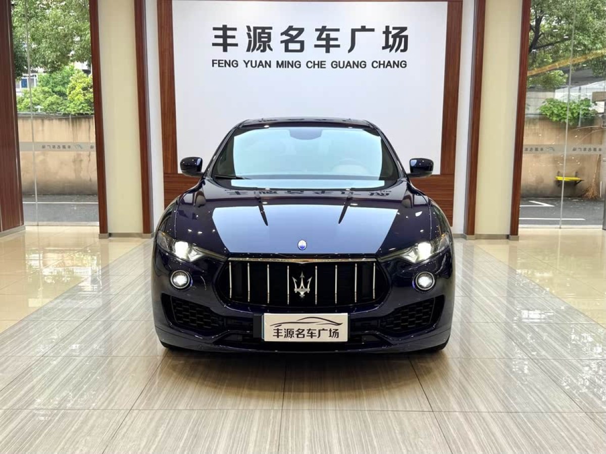 瑪莎拉蒂 Levante  2018款 3.0T 350Hp 標(biāo)準(zhǔn)版圖片