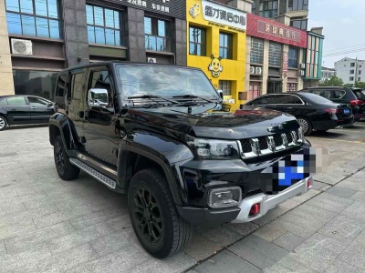 2020年12月 北京 BJ40 2.0T 自動(dòng)四驅(qū)城市獵人版?zhèn)b客型圖片