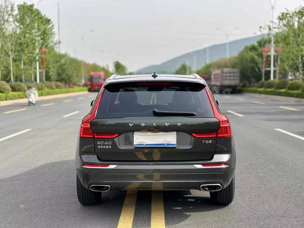 沃爾沃 XC60  2020款 T4 智行豪華版圖片
