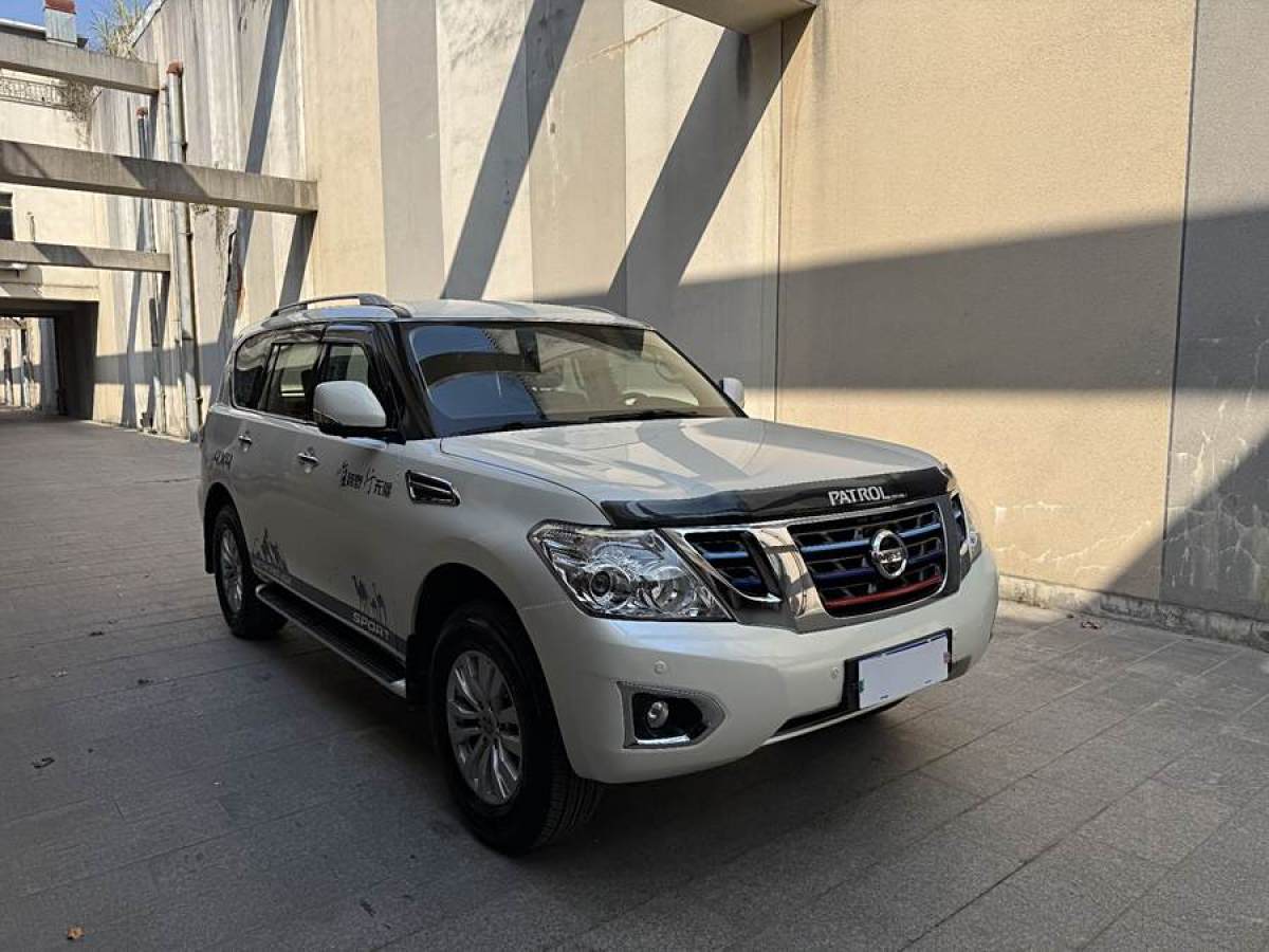 日產(chǎn) 途樂(lè)  2018款 4.0L 領(lǐng)英型圖片