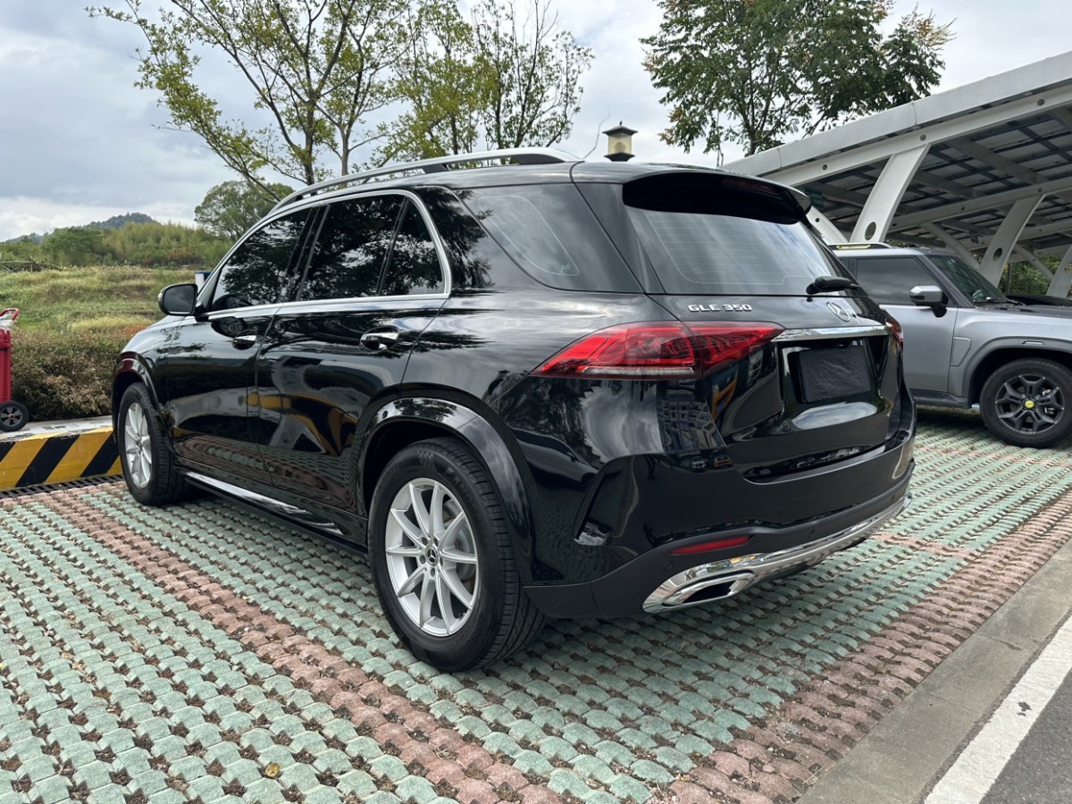 奔驰 奔驰GLE  2020款 改款 GLE 350 4MATIC 时尚型图片