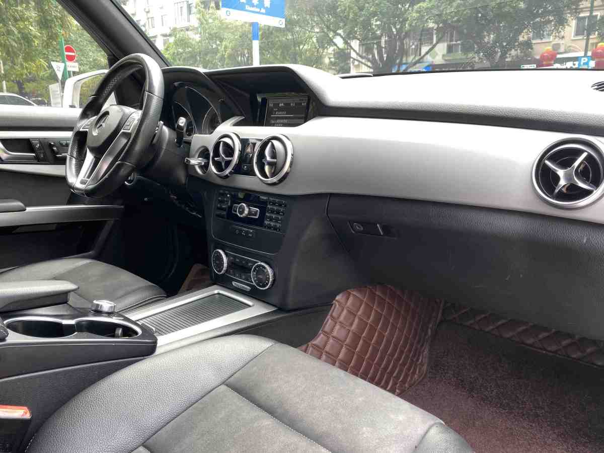 奔馳 奔馳GLK級  2015款 GLK 260 4MATIC 動感型 極致版圖片