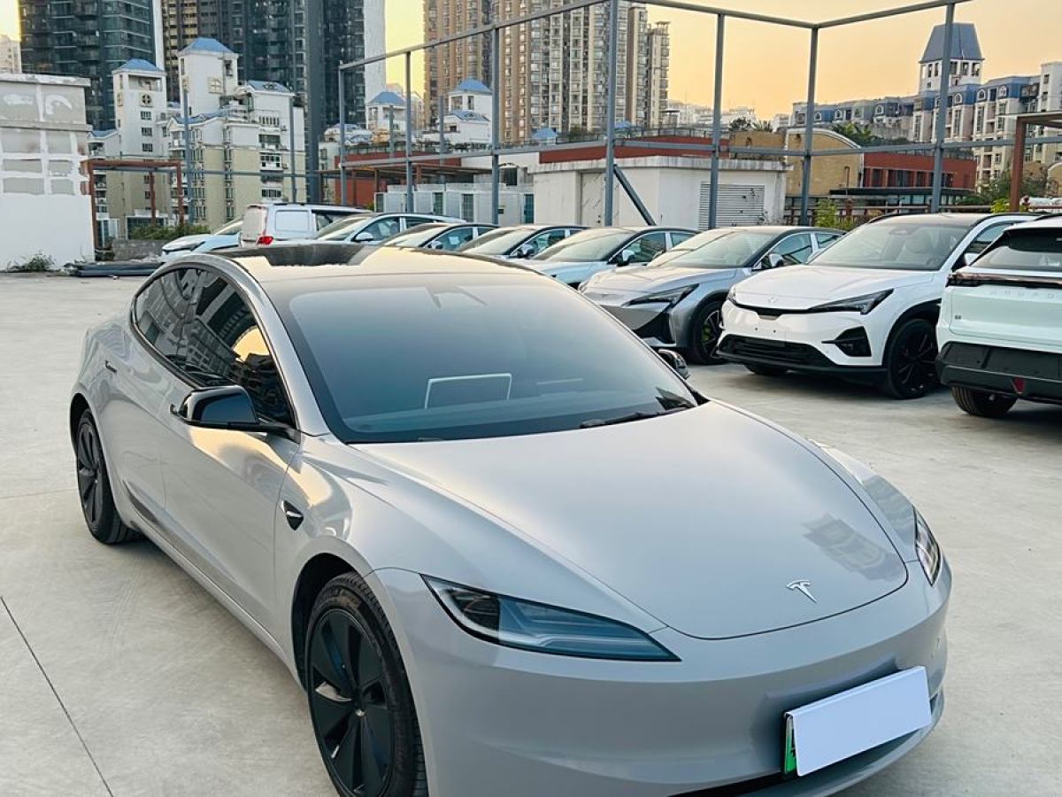 特斯拉 Model Y  2023款 長(zhǎng)續(xù)航全輪驅(qū)動(dòng)版圖片