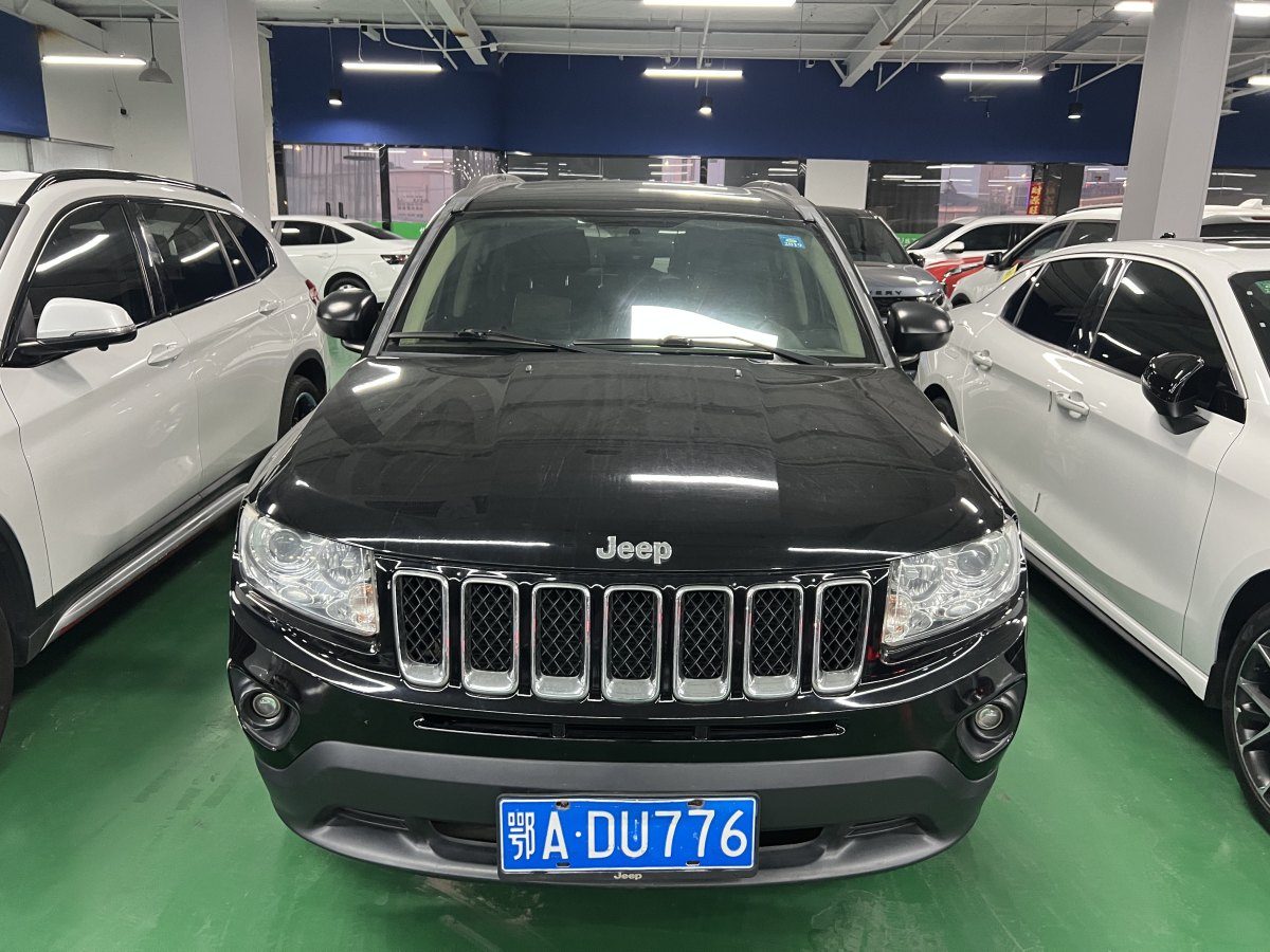 Jeep 指南者  2013款 2.4L 四驅豪華版圖片