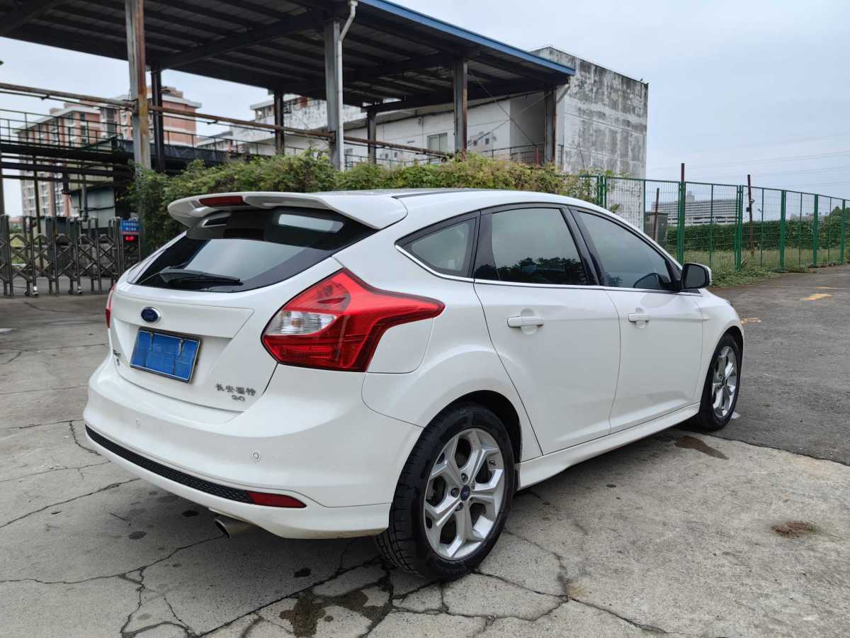 福特 ?？怂? 2012款 兩廂 2.0L 手動豪華運動型圖片