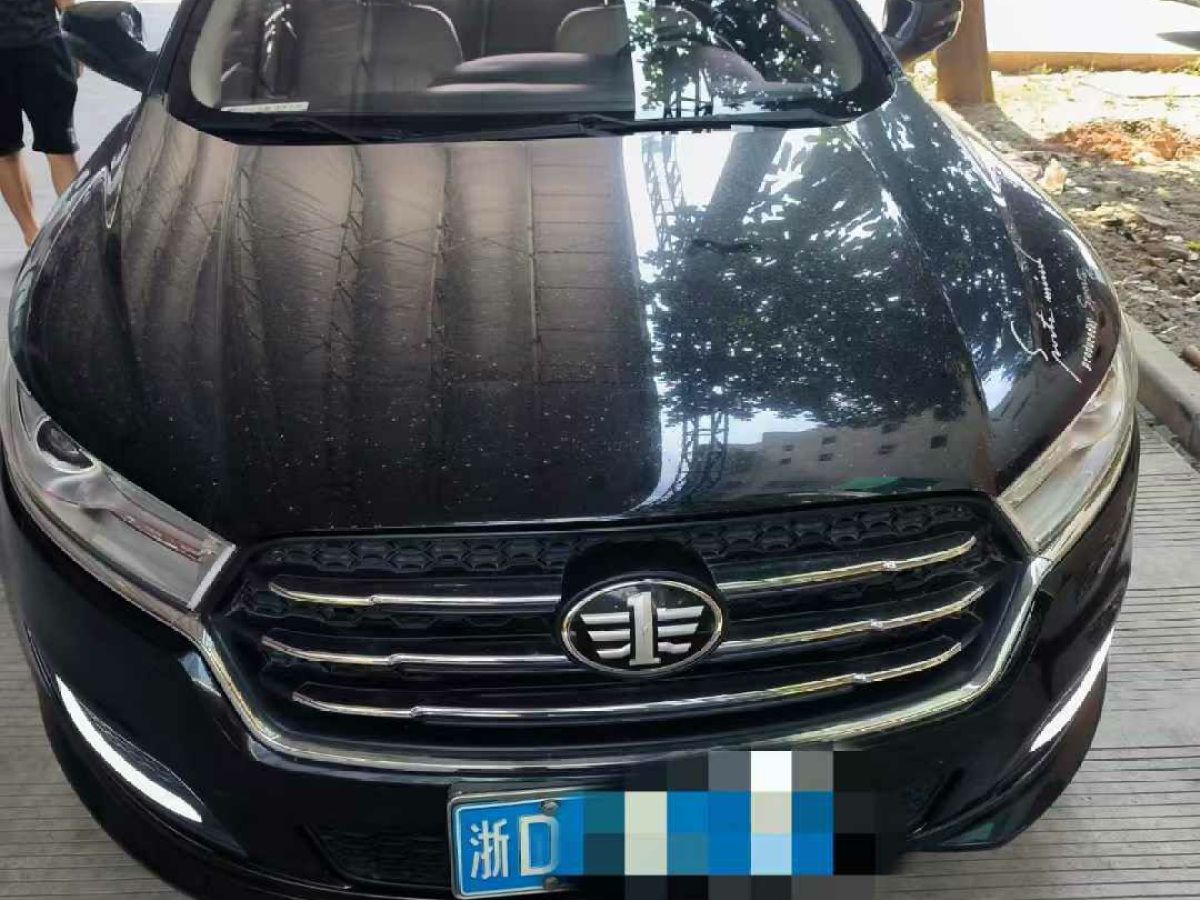 奔騰 B50  2016款 1.6L 手動技術(shù)型圖片