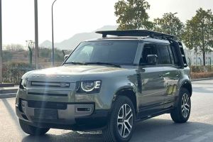 衛(wèi)士 路虎 110 V8