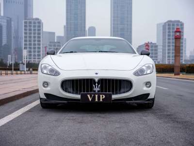 2013年12月 瑪莎拉蒂 GranTurismo 4.2L 標(biāo)準(zhǔn)版圖片