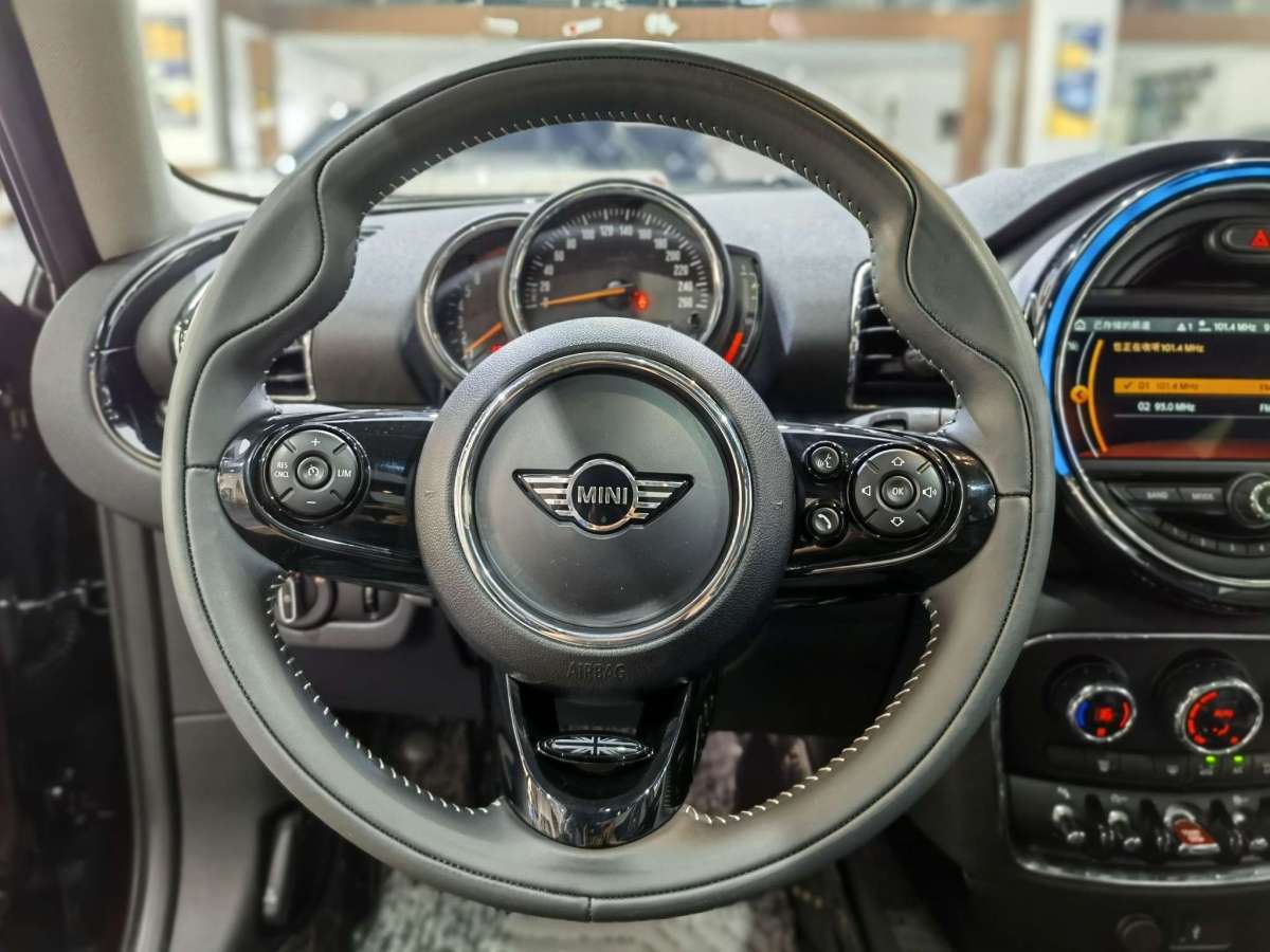 MINI CLUBMAN  2018款 1.5T COOPER 藝術家圖片