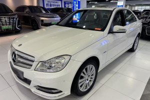 奔馳C級 奔馳 C 200 CGI 優(yōu)雅型