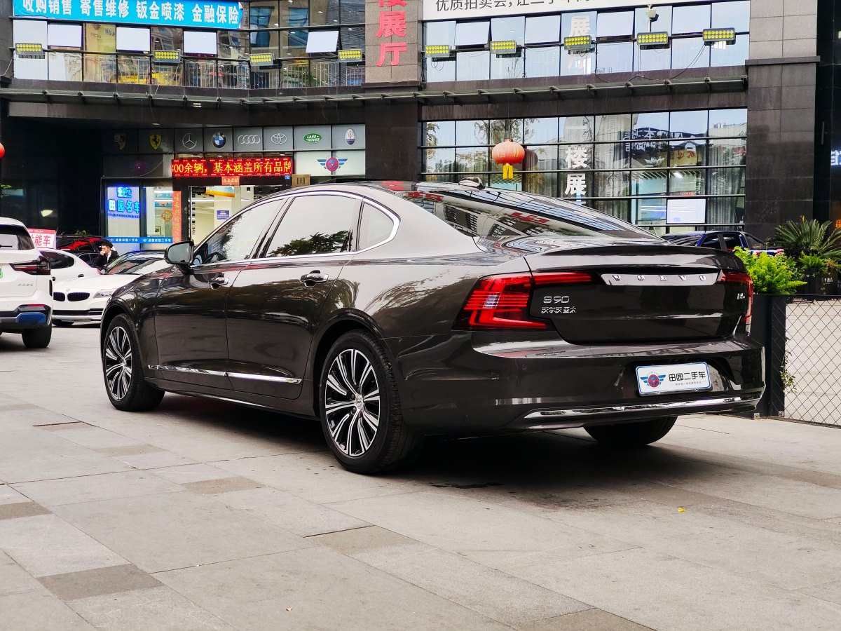 2021年1月沃爾沃 S90  2021款 B5 智遠(yuǎn)豪華版