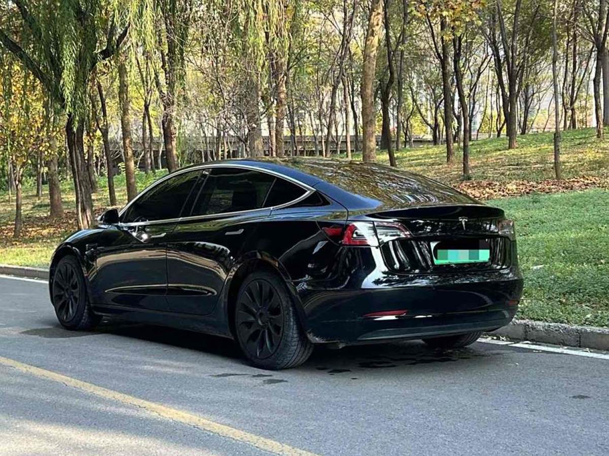 特斯拉 Model Y  2020款 改款 標(biāo)準(zhǔn)續(xù)航后驅(qū)升級(jí)版圖片