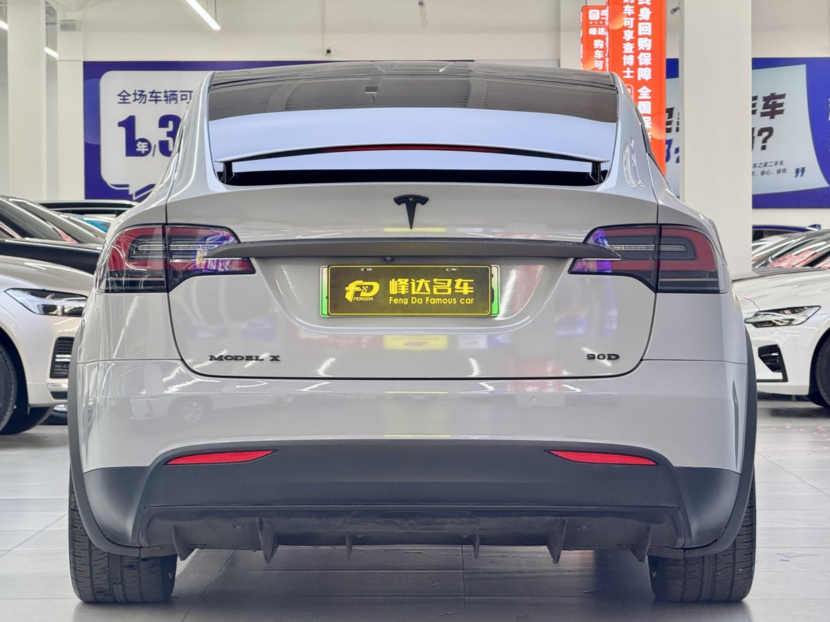 特斯拉 Model X  2016款 Model X 90D圖片