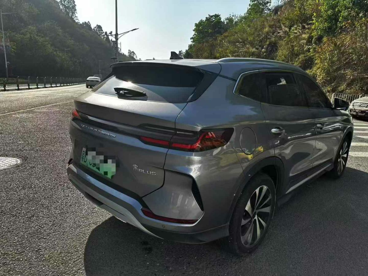 比亞迪 宋PLUS新能源  2024款 EV 520km領(lǐng)航榮耀版圖片