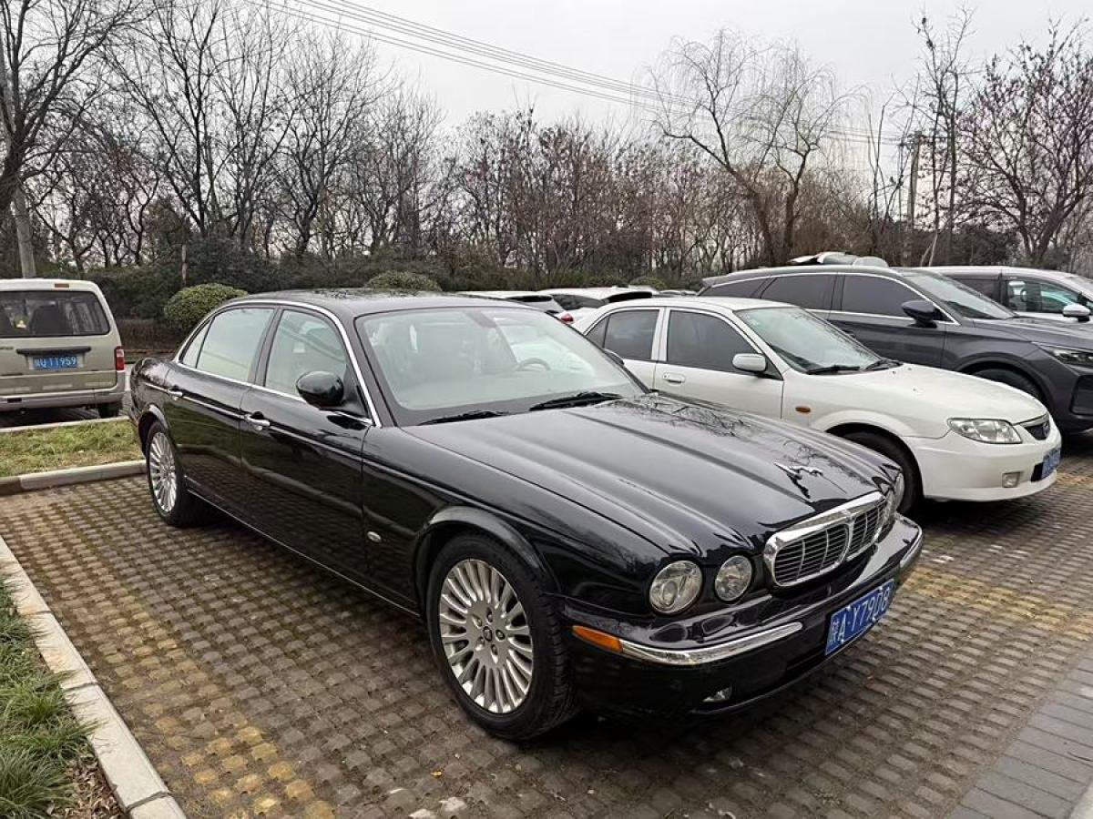 捷豹 XJ  2007款 XJ6L 3.0皇家加長版圖片