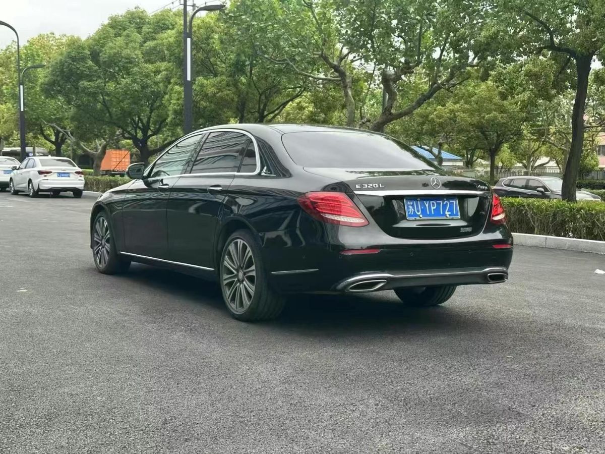奔馳 奔馳E級(jí)  2017款 E 200 L 4MATIC圖片