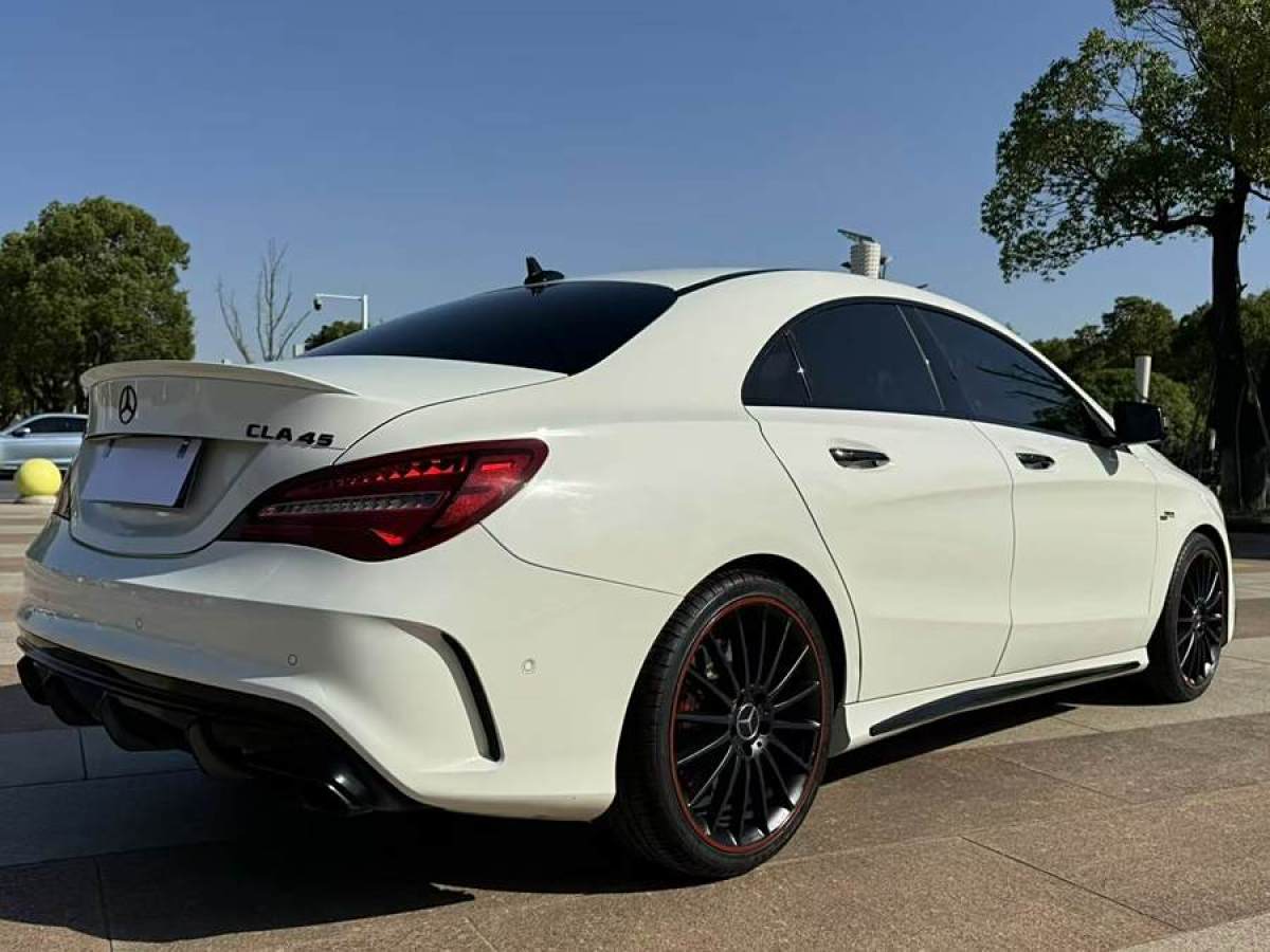 奔馳 奔馳CLA級(jí)AMG  2017款 改款 AMG CLA 45 4MATIC圖片