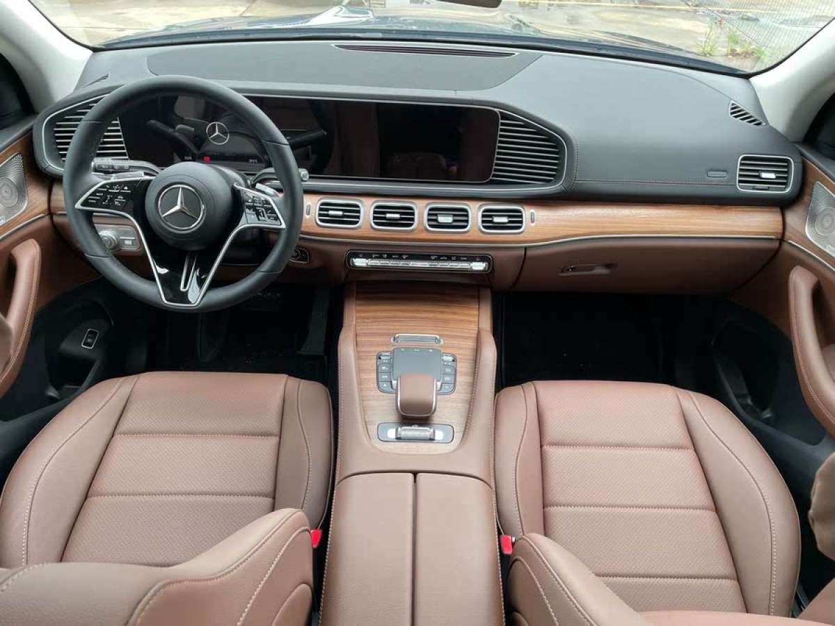 奔馳 奔馳GLE  2025款 GLE 450 4MATIC 時(shí)尚型圖片