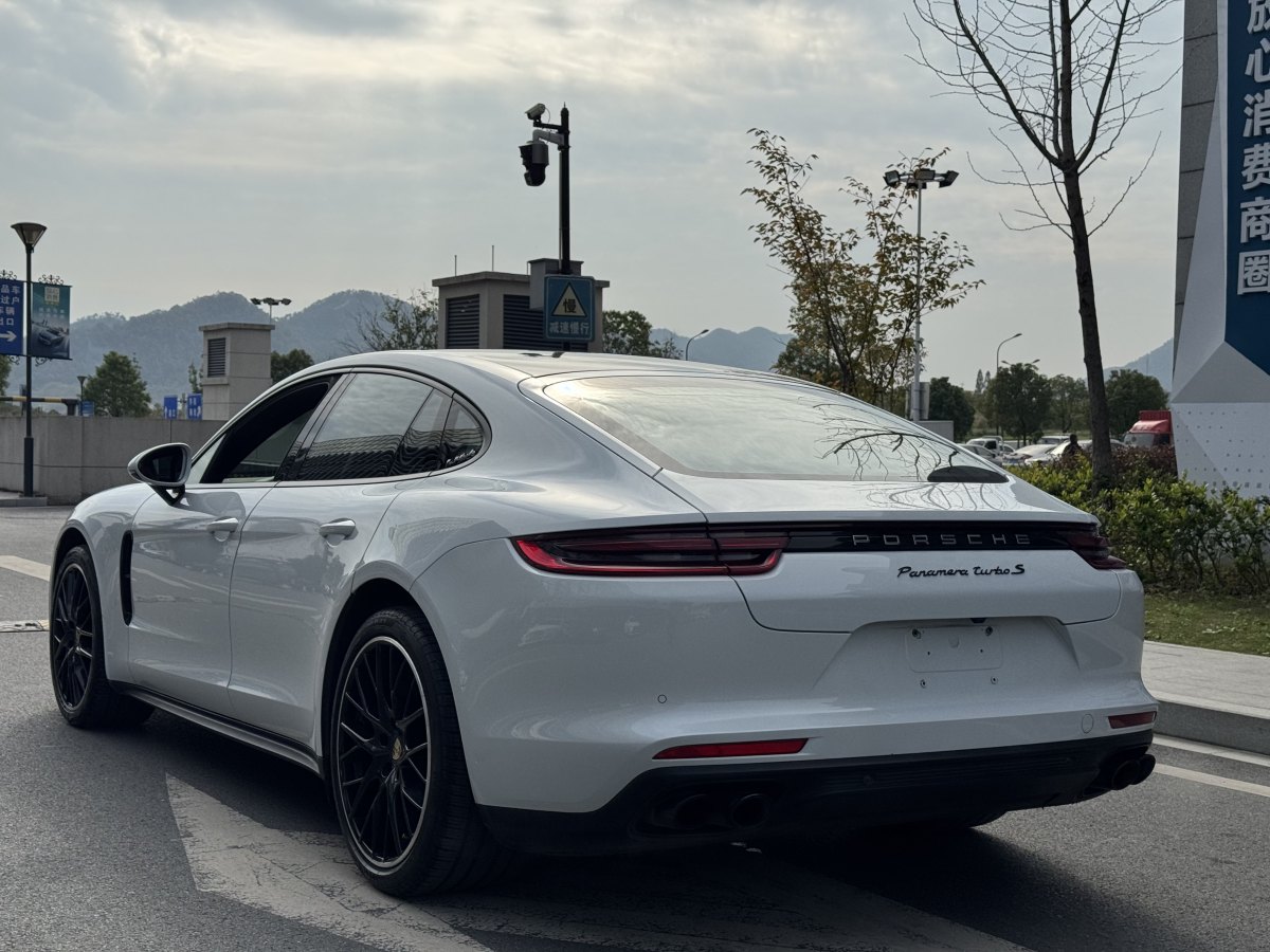 保時(shí)捷 Panamera  2014款 Panamera 3.0T圖片