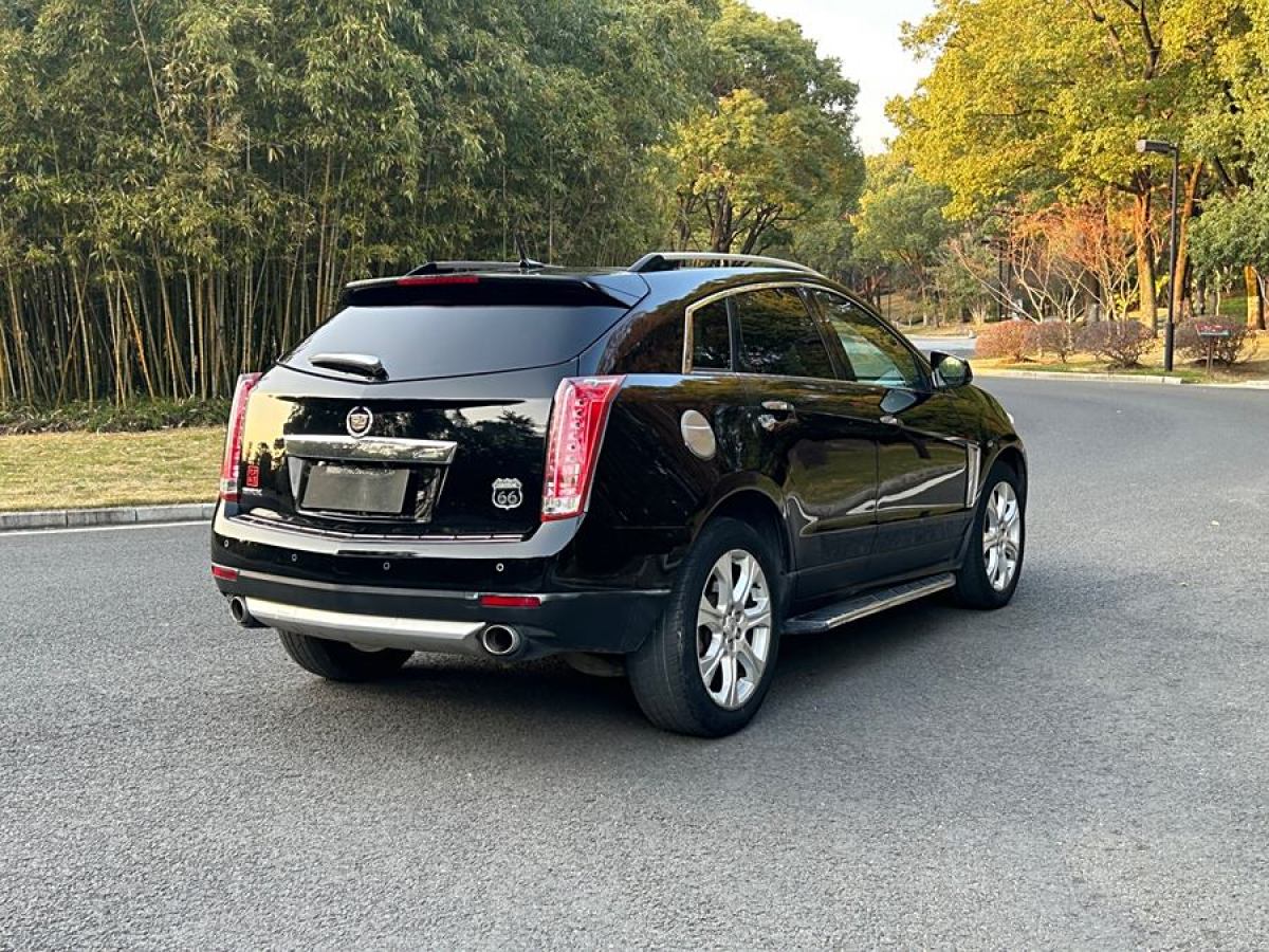 凱迪拉克 SRX  2015款 3.0L 領(lǐng)先型圖片