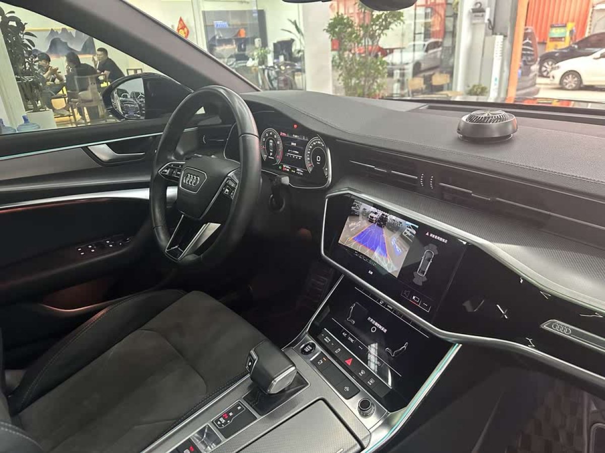 奧迪 奧迪A6L  2021款 40 TFSI 豪華動(dòng)感型圖片
