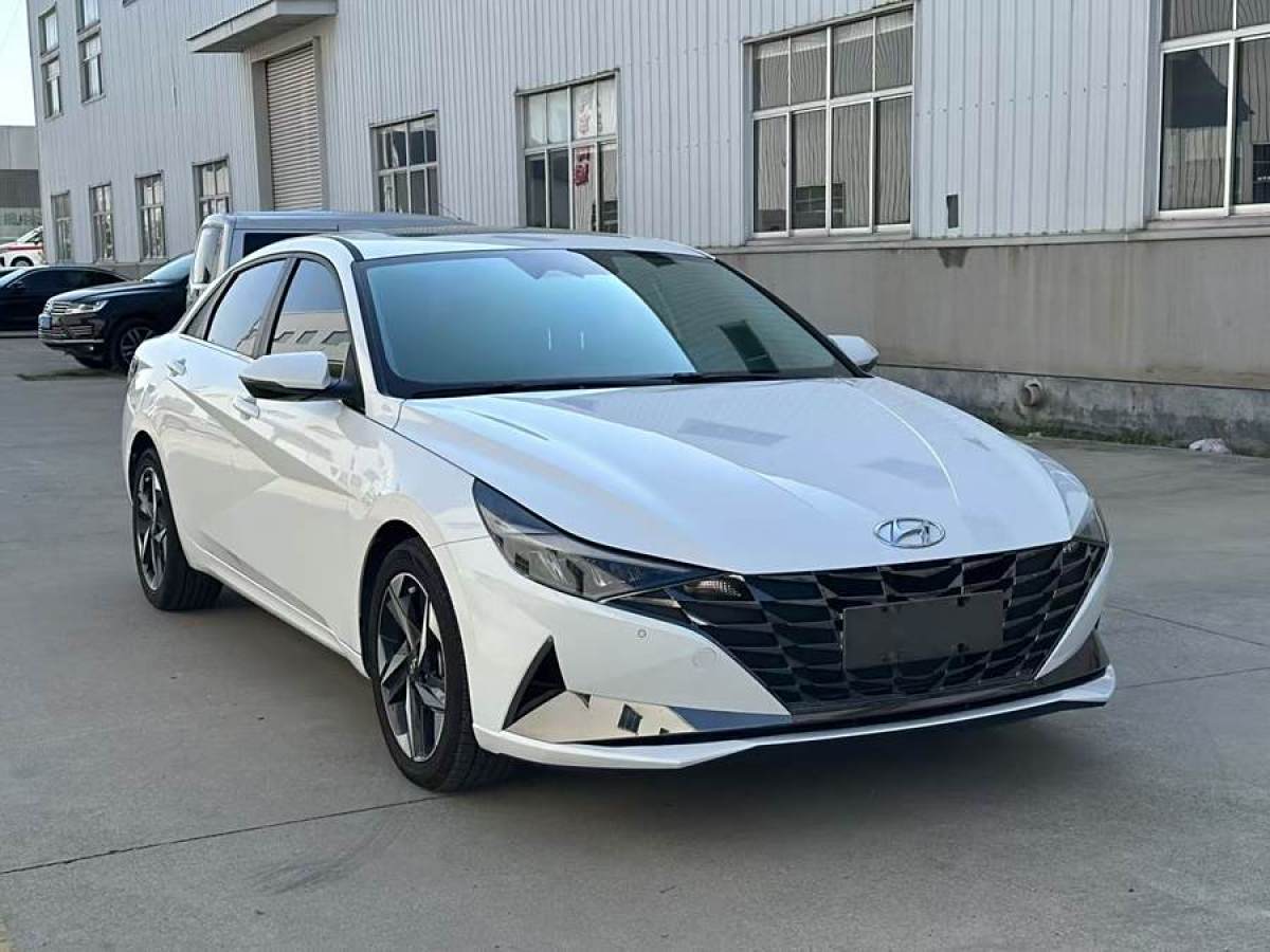 現(xiàn)代 伊蘭特  2022款 1.5L CVT LUX尊貴版圖片