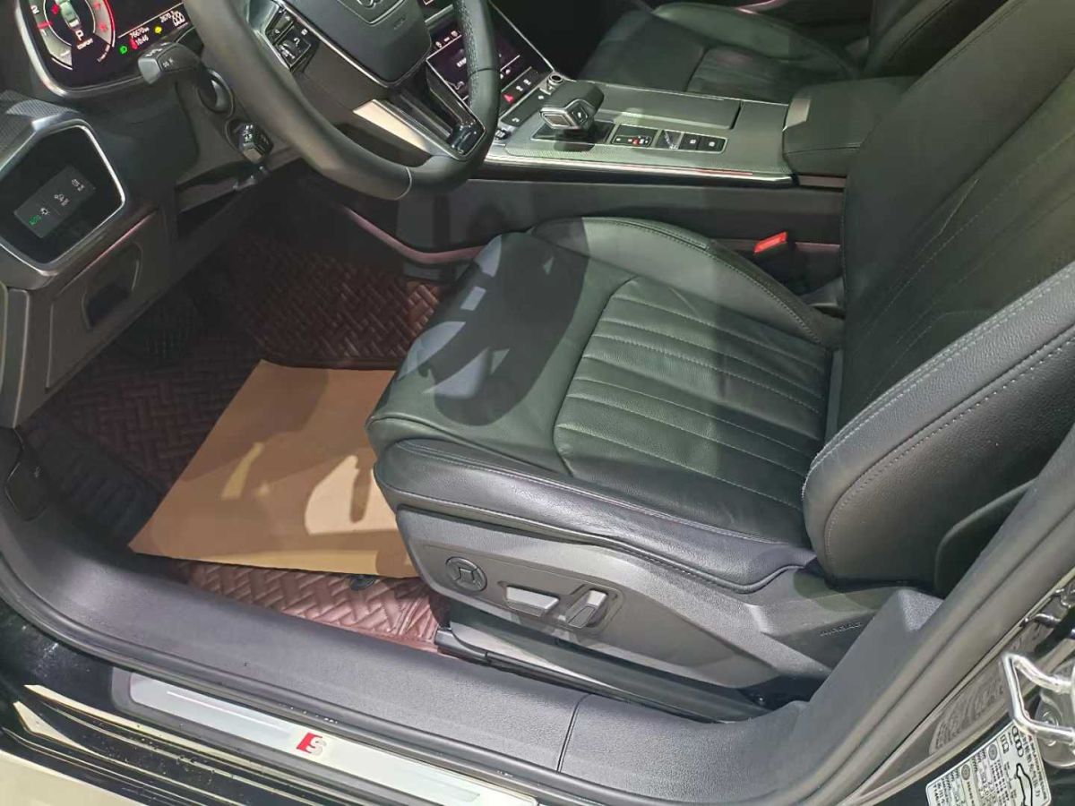 奧迪 奧迪A6L  2022款 40 TFSI 豪華動感型圖片