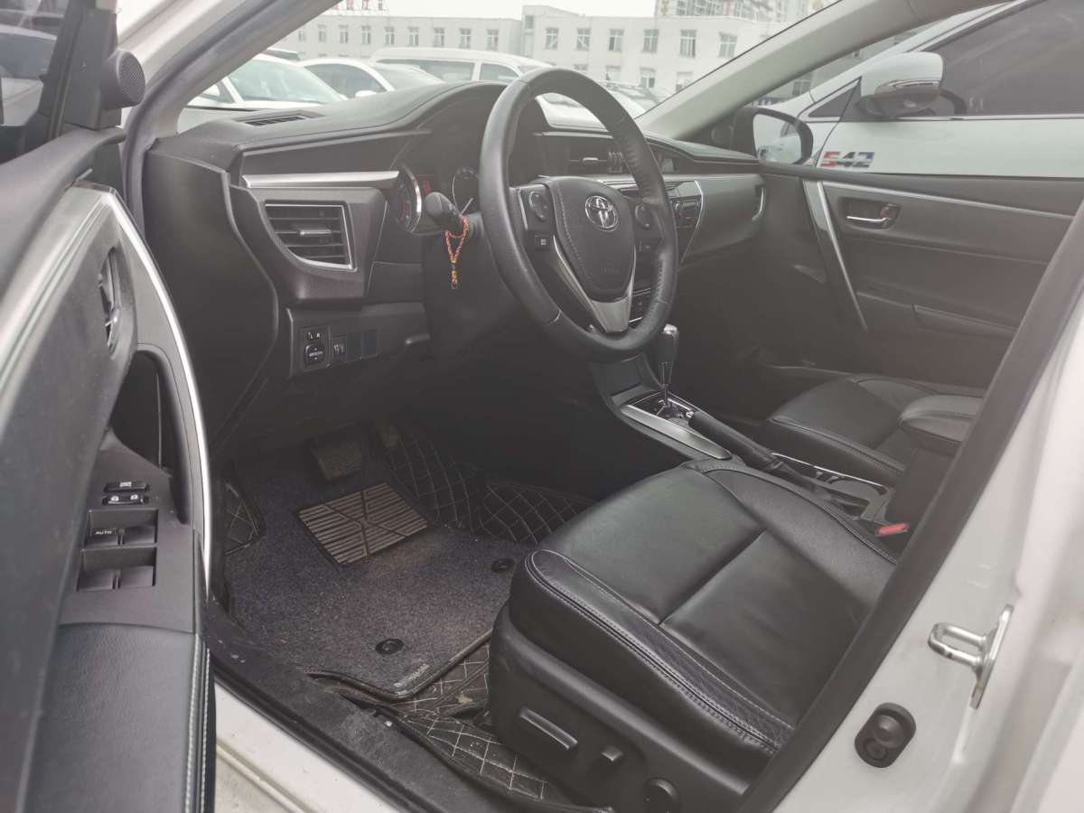 2015年8月丰田 卡罗拉  2014款 1.6L CVT GLX-i导航版