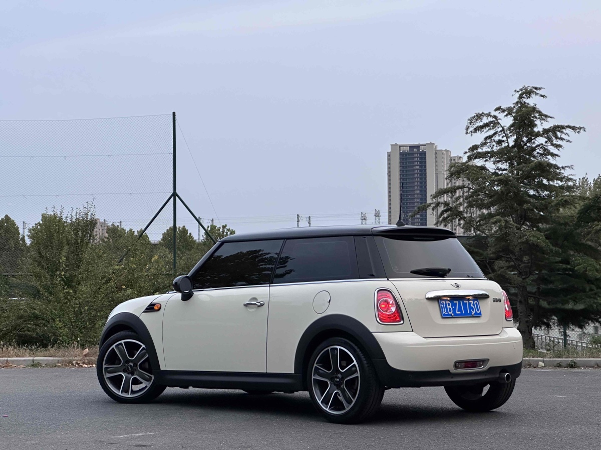 MINI COUNTRYMAN  2011款 1.6L COOPER Excitement圖片