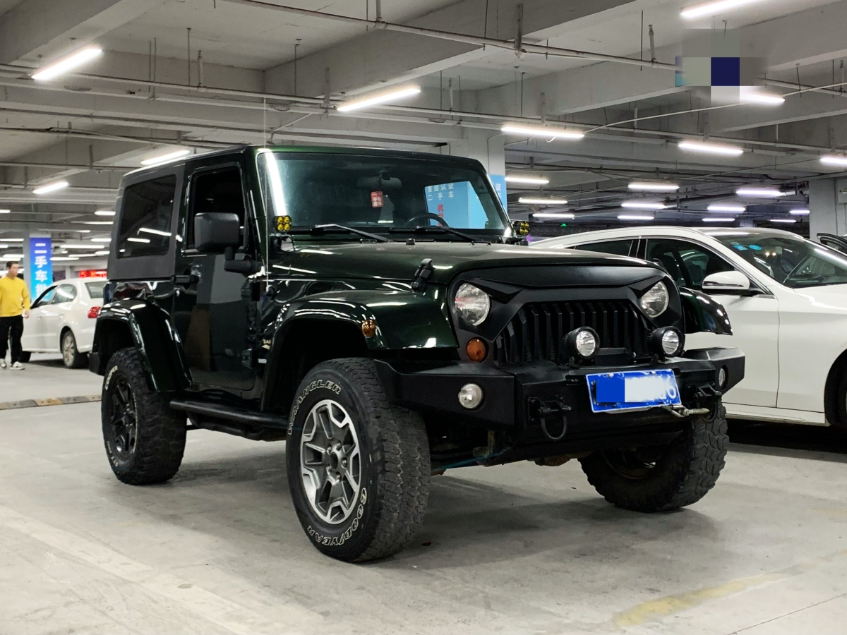 Jeep 牧馬人  2010款 3.8L Sahara 兩門版圖片