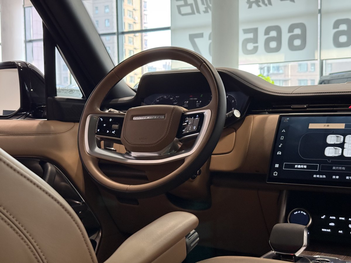 2024年1月路虎 攬勝  2024款 3.0 L6 400PS 典范加長版