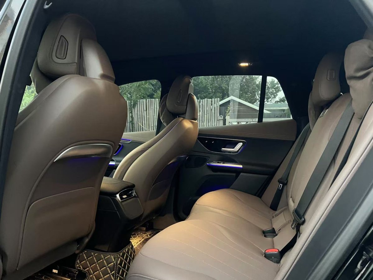 2023年8月奔馳 奔馳EQE SUV  2023款 350 4MATIC 豪華版