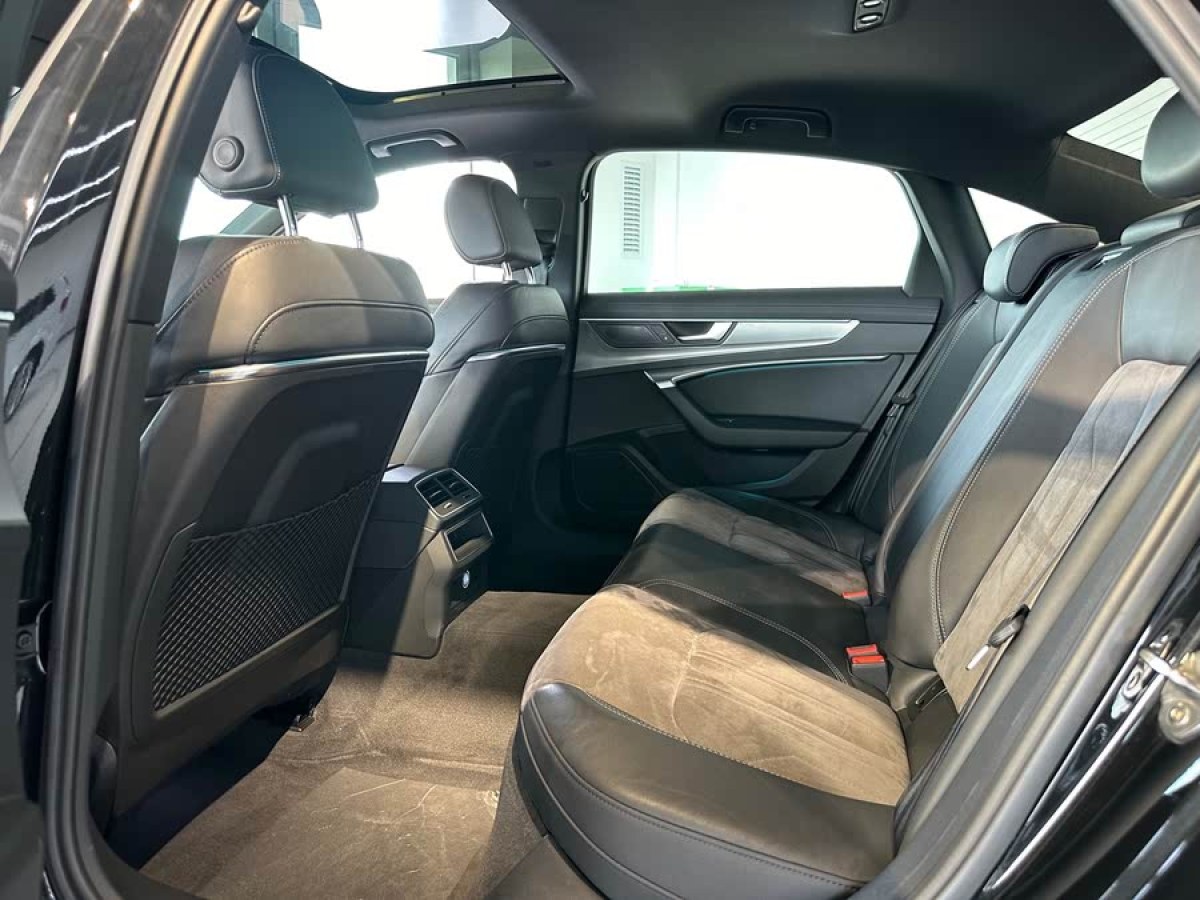 奧迪 奧迪A6L  2021款 40 TFSI 豪華動感型圖片