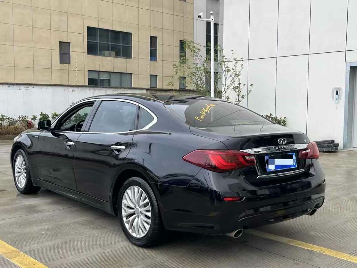 英菲尼迪 Q50L  2016款 2.0T 悅享版圖片