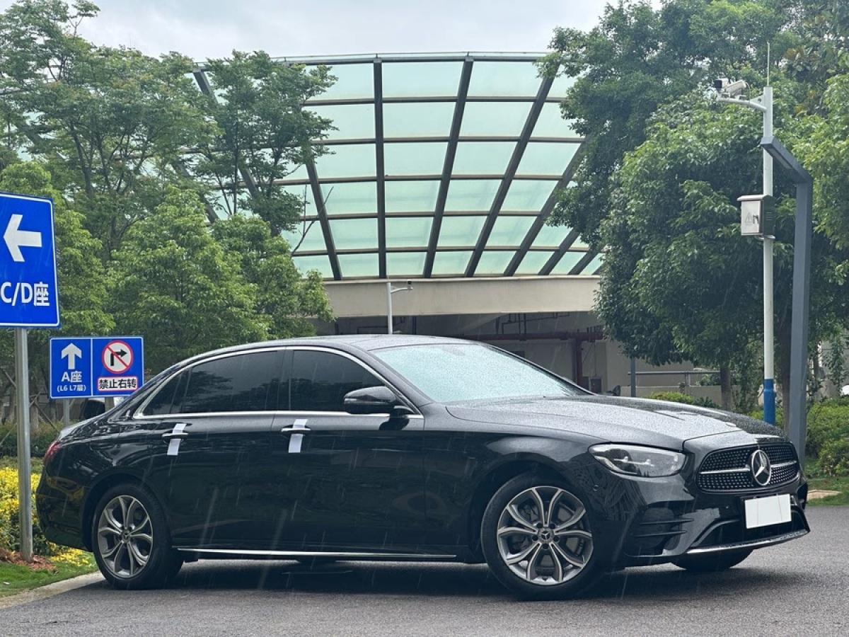 奔馳 奔馳E級  2022款 改款 E 300 L 運動豪華型圖片