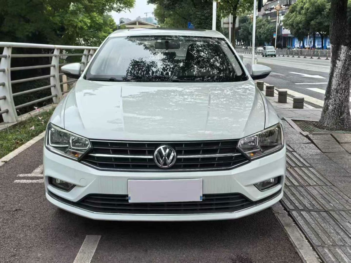 大眾 寶來  2016款 1.6L 自動(dòng)時(shí)尚型圖片