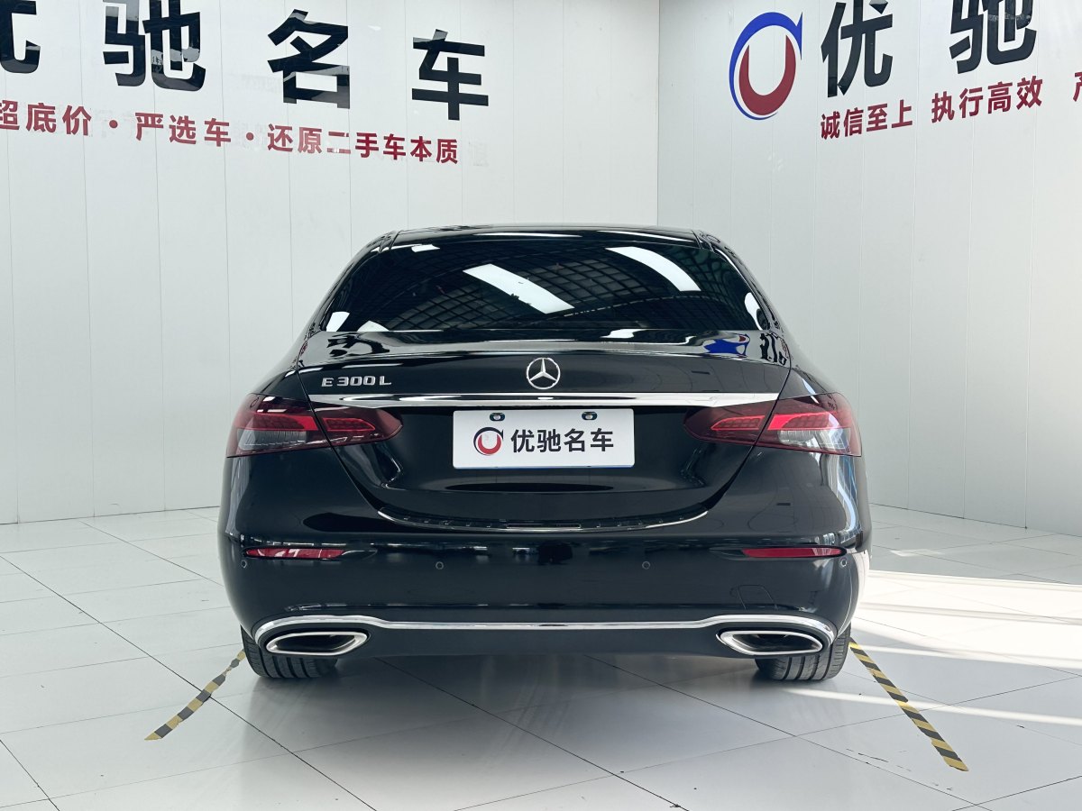 奔馳 奔馳E級  2023款 改款 E 300 L 豪華型圖片