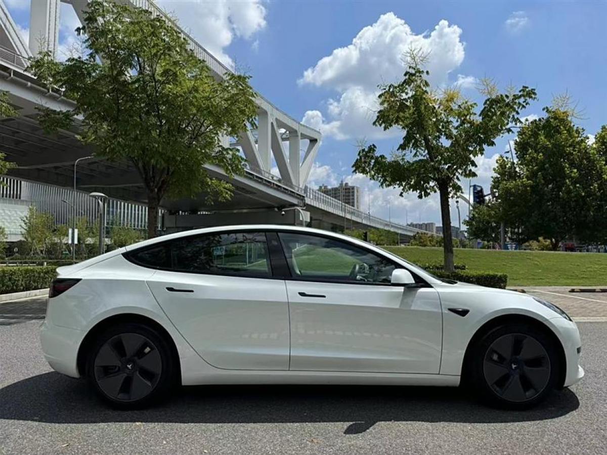 特斯拉 Model Y  2022款 改款 后輪驅(qū)動版圖片