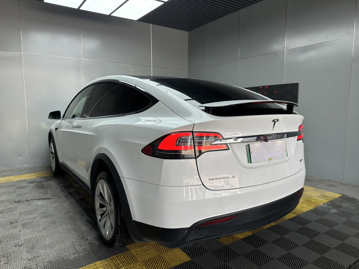 特斯拉 Model X  2016款 Model X P90D圖片