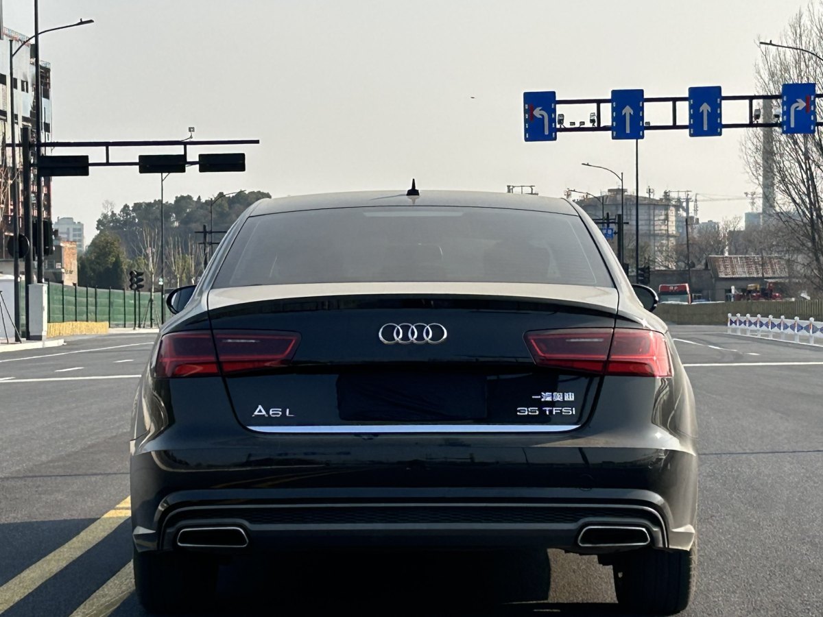 2018年8月奧迪 奧迪A6L  2018款 35 TFSI 時(shí)尚型