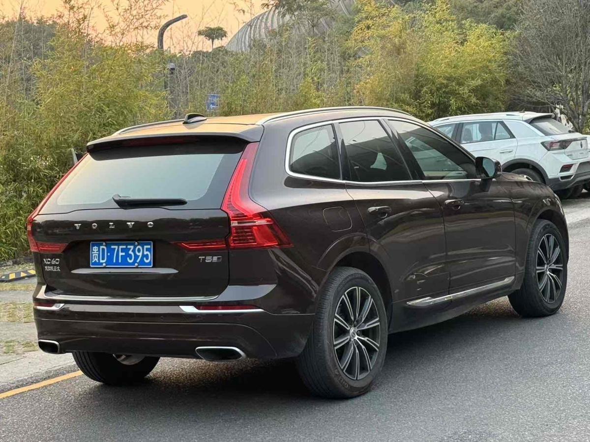 沃爾沃 XC60  2020款 T5 四驅(qū)智遠(yuǎn)豪華版圖片